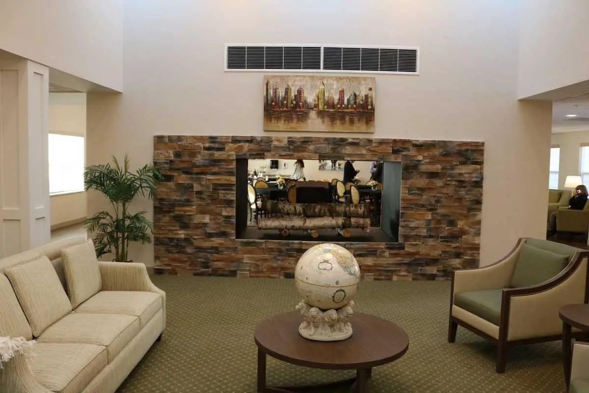 Photo of Heritage Woods of Huntley, Assisted Living, Huntley, IL 4