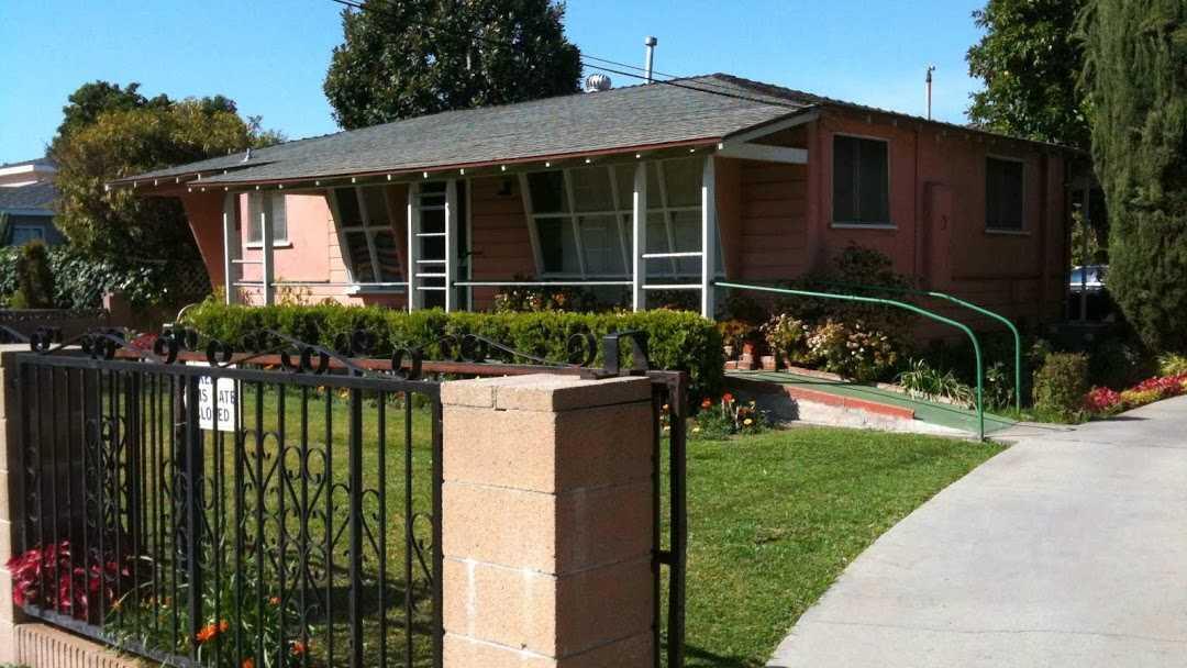 Photo of Camelot Residential Home, Assisted Living, Bellflower, CA 2