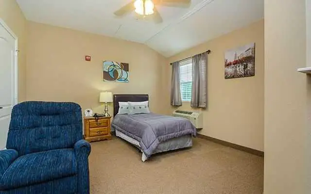Photo of Oak Wood Place, Assisted Living, Athens, TX 3