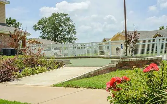 Photo of Oak Wood Place, Assisted Living, Athens, TX 11