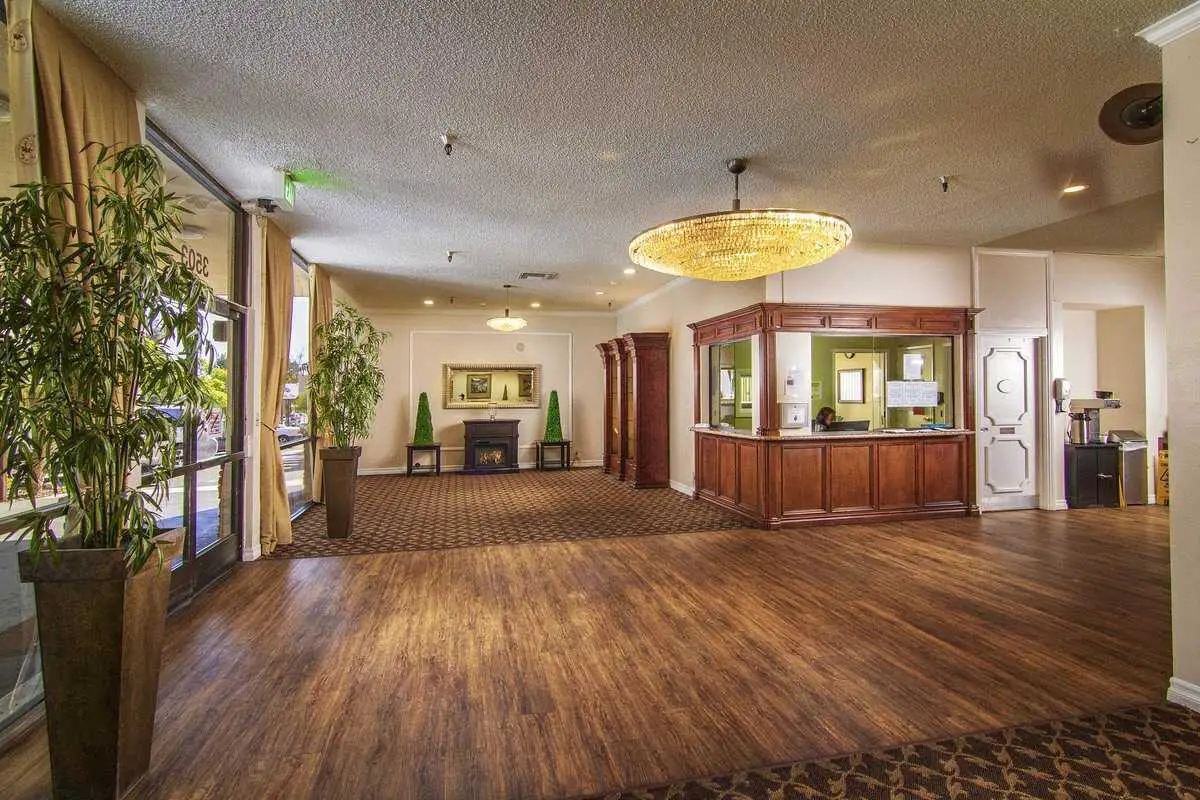 Photo of Palmcrest Grand Residence, Assisted Living, Long Beach, CA 4