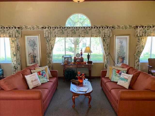 Savannah Court of Bartow Senior Living Community Assisted Living in Savannah Court of Bartow Senior Living Community Assisted Living in