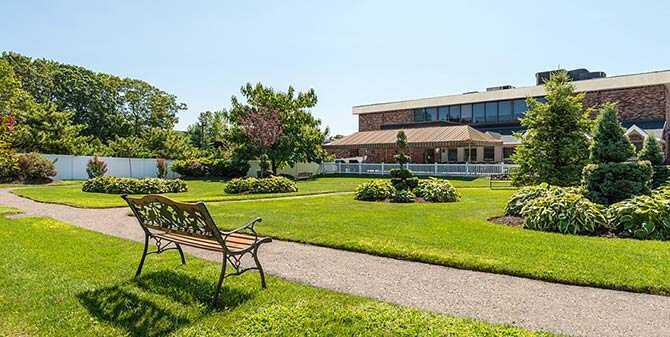 Photo of The Arbors at Hauppauge, Assisted Living, Hauppauge, NY 3
