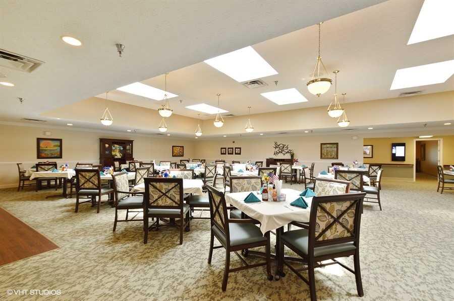 Photo of The Woodlands of Columbus, Assisted Living, Columbus, OH 4