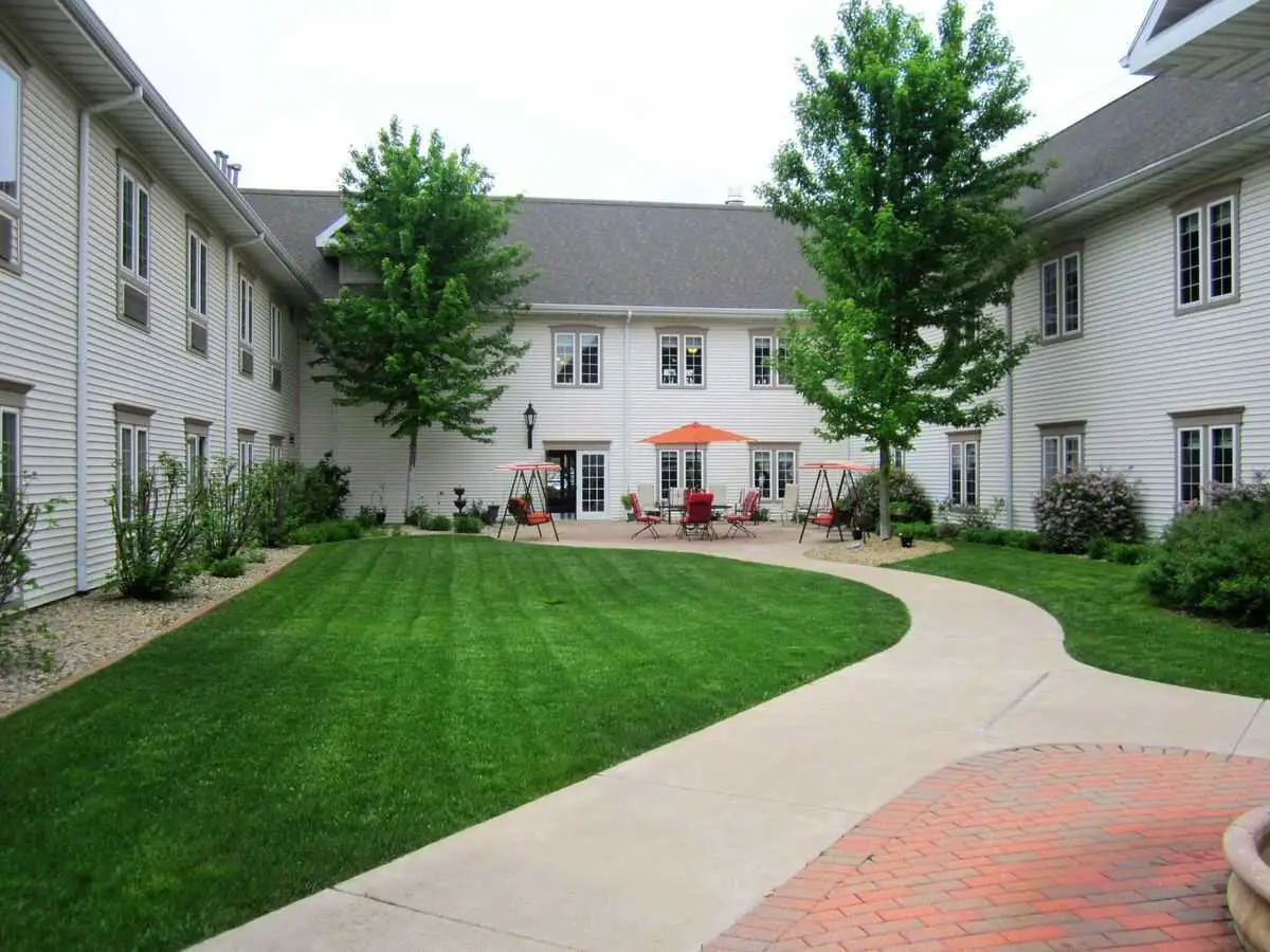 Photo of Courtyard Estates of Canton, Assisted Living, Canton, IL 10