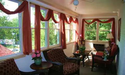 Photo of Mecklenburg House, Assisted Living, South Hill, VA 10