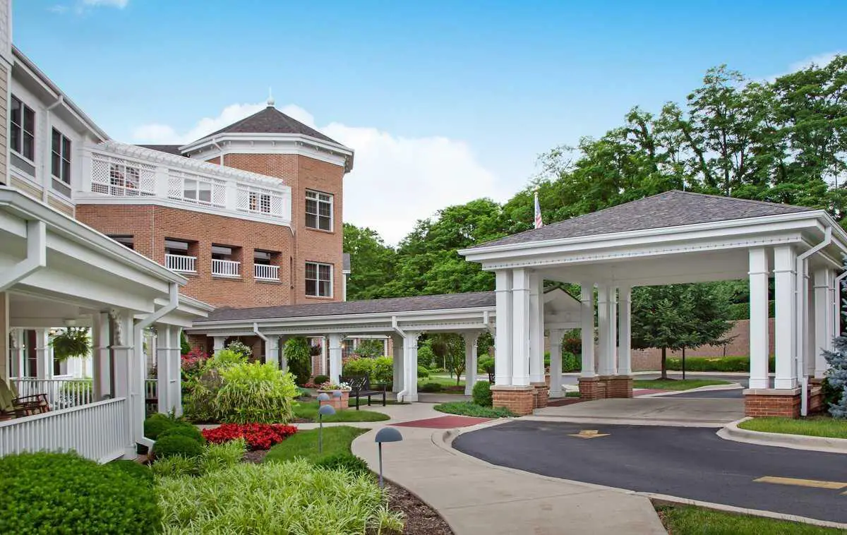 Photo of Sunrise of Louisville, Assisted Living, Louisville, KY 4