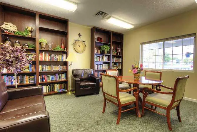 Photo of Cottonwood Place, Assisted Living, Columbus, NE 3