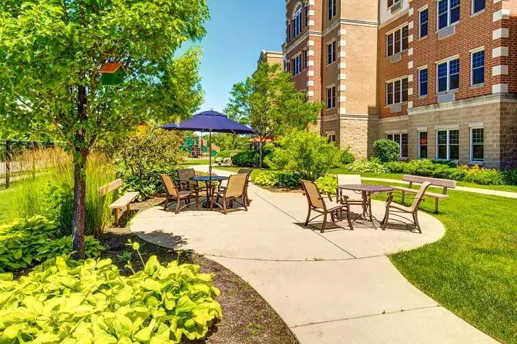 Photo of Auberge Orchard Park, Assisted Living, Morton Grove, IL 9