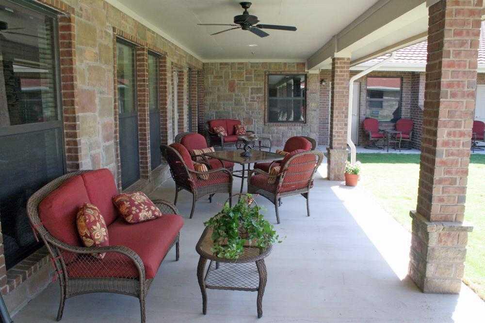 Photo of Country Club Retirement Community, Assisted Living, Whitney, TX 4