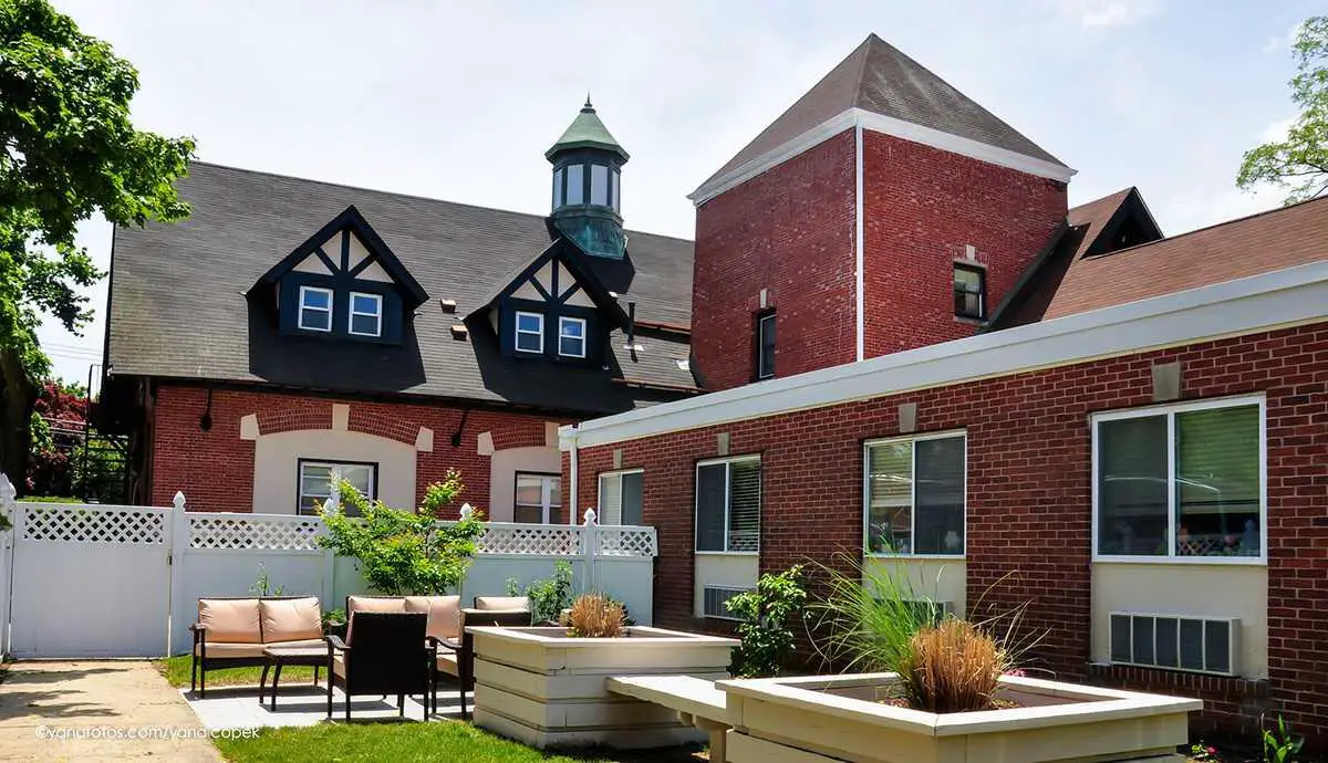 Photo of Rosewood on the Sound, Assisted Living, Bayville, NY 13