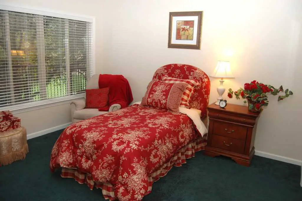 Photo of Somerset Gardens, Assisted Living, Plainview, NY 3