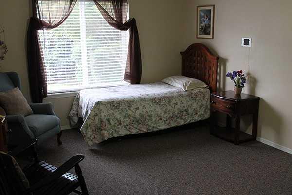 Photo of Ashley Manor - Anique, Assisted Living, Grants Pass, OR 1