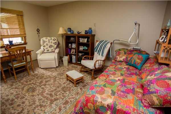 Photo of Fountainbleau Lodge, Assisted Living, Cape Girardeau, MO 10