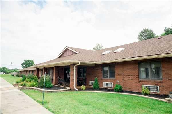 Photo of Fountainbleau Lodge, Assisted Living, Cape Girardeau, MO 11