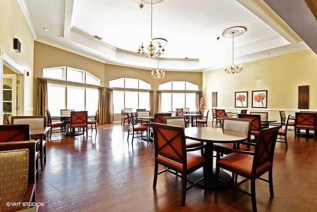 Photo of The Waterford at Roxbury Park, Assisted Living, Omaha, NE 4
