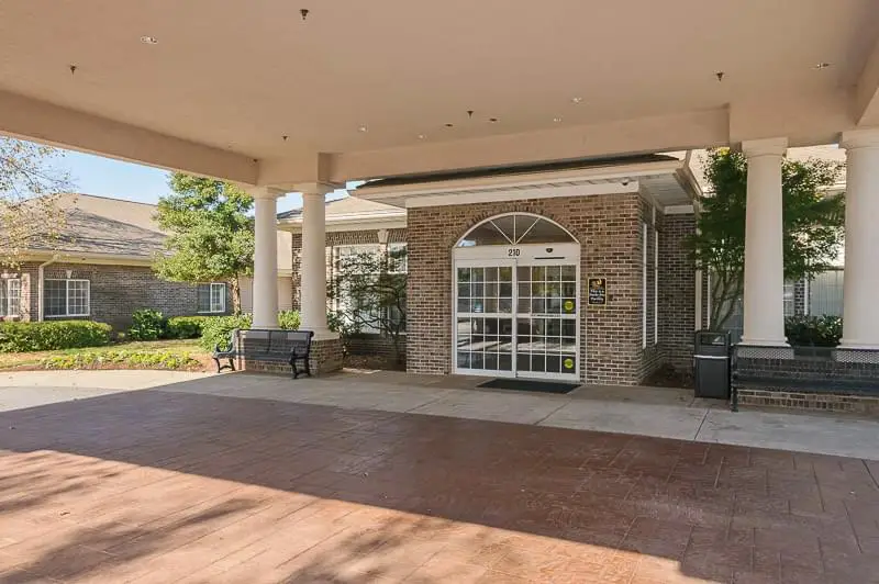 Photo of Life Care Center of Lawrenceville, Assisted Living, Nursing Home, Independent Living, CCRC, Lawrenceville, GA 5