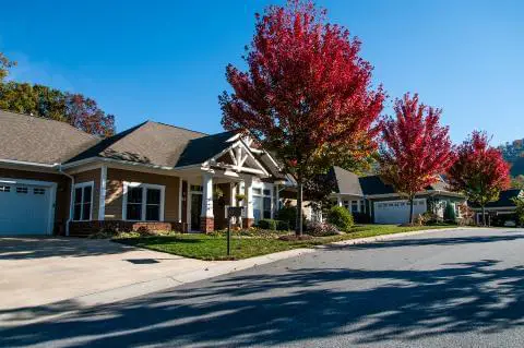 Photo of Givens Estates, Assisted Living, Nursing Home, Independent Living, CCRC, Asheville, NC 7