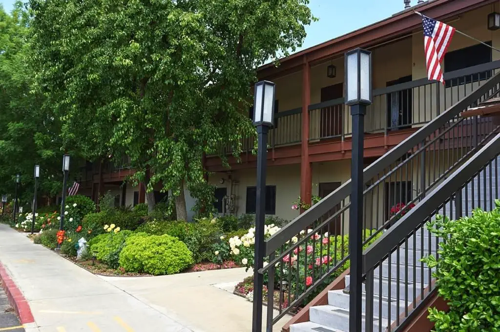 Photo of Bakersfield Rosewood, Assisted Living, Nursing Home, Independent Living, CCRC, Bakersfield, CA 15
