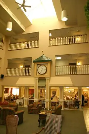 Photo of Rivermont Retirement Community, Assisted Living, Nursing Home, Independent Living, CCRC, Norman, OK 3
