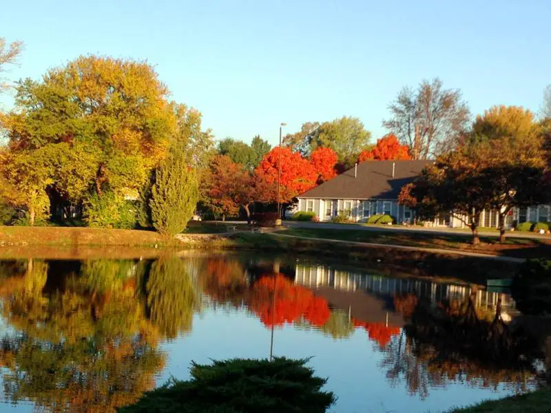 Photo of Hidden Lake Care Center, Assisted Living, Nursing Home, Independent Living, CCRC, Raytown, MO 1