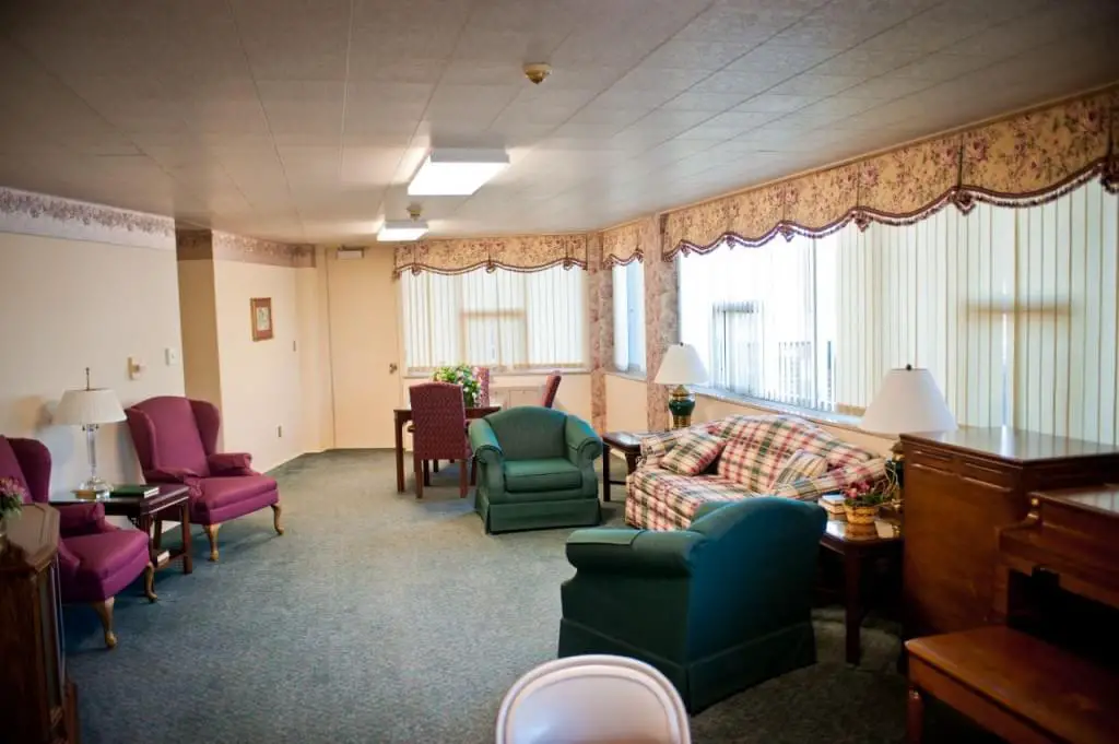 Photo of Evenglow Lodge, Assisted Living, Nursing Home, Independent Living, CCRC, Pontiac, IL 3