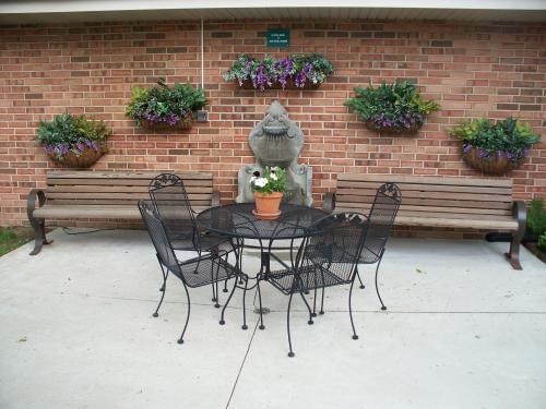Photo of Heritage Square, Assisted Living, Nursing Home, Independent Living, CCRC, Dixon, IL 10