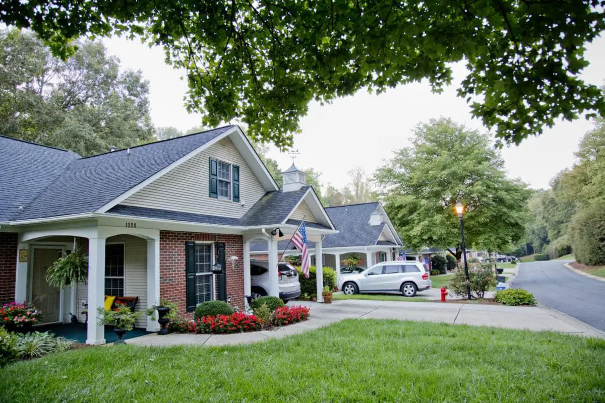 Photo of Covenant Village, Assisted Living, Nursing Home, Independent Living, CCRC, Gastonia, NC 5