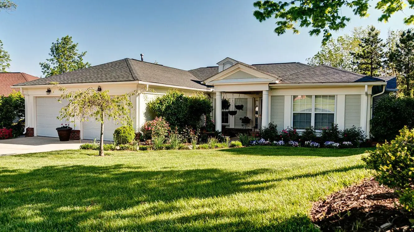 Photo of Falcons Landing, Assisted Living, Nursing Home, Independent Living, CCRC, Potomac Falls, VA 1