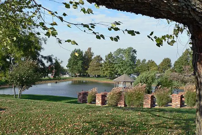 Photo of Brookdale Foxwood Springs, Assisted Living, Nursing Home, Independent Living, CCRC, Raymore, MO 11