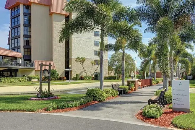 Photo of Freedom Square, Assisted Living, Nursing Home, Independent Living, CCRC, Seminole, FL 2