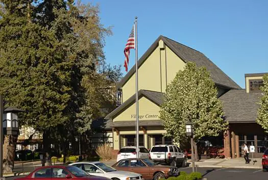 Photo of Living Care Retirement Community, Assisted Living, Nursing Home, Independent Living, CCRC, Yakima, WA 14