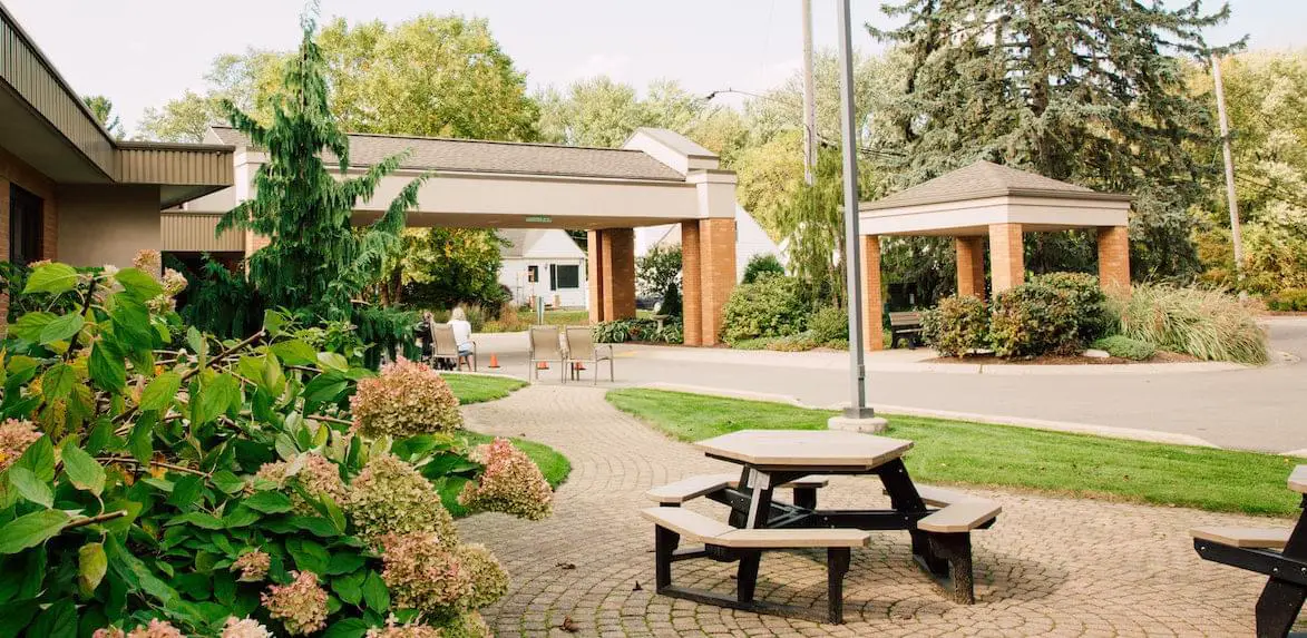 Photo of Edison Christian Life Services, Assisted Living, Nursing Home, Independent Living, CCRC, Grand Rapids, MI 2