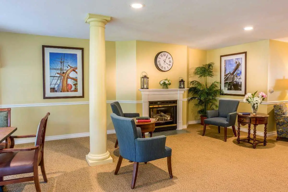 Photo of Benchmark Senior Living at Plymouth Crossings, Assisted Living, Plymouth, MA 2