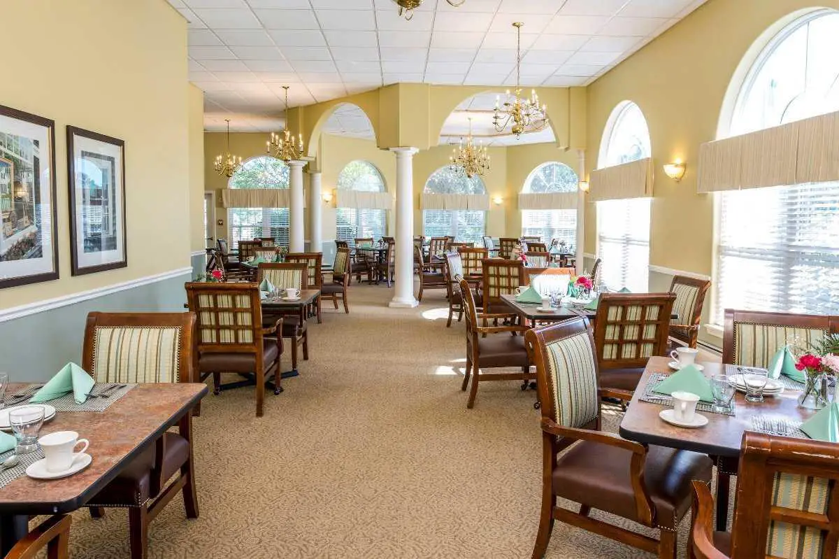 Photo of Benchmark Senior Living at Plymouth Crossings, Assisted Living, Plymouth, MA 3