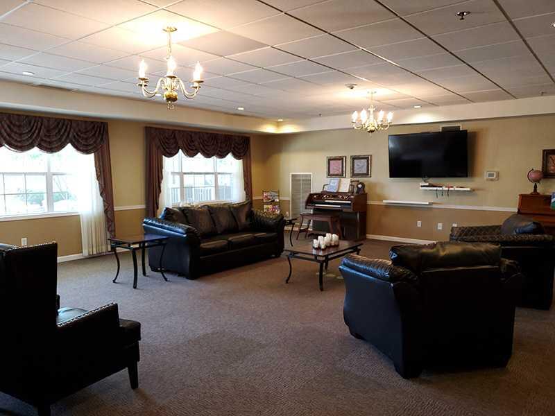 Photo of The Pointe at Pontiac, Assisted Living, Pontiac, IL 2