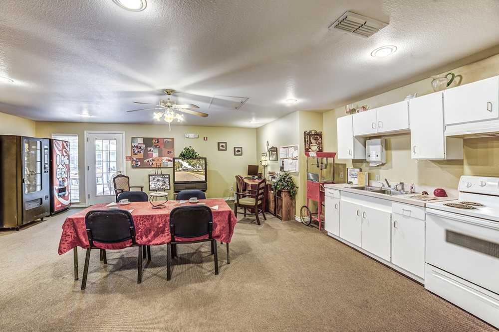 Photo of Oakwood Assisted Living, Assisted Living, Memory Care, Stephenville, TX 1