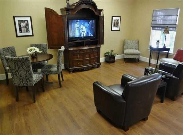 Photo of Renaissance Assisted Living, Assisted Living, Memory Care, Stanardsville, VA 3