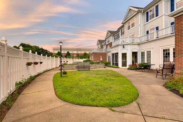 Photo of Carriage Court of Kenwood, Assisted Living, Cincinnati, OH 6
