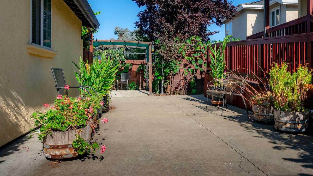 Photo of Fairview Care Home, Assisted Living, Hayward, CA 9