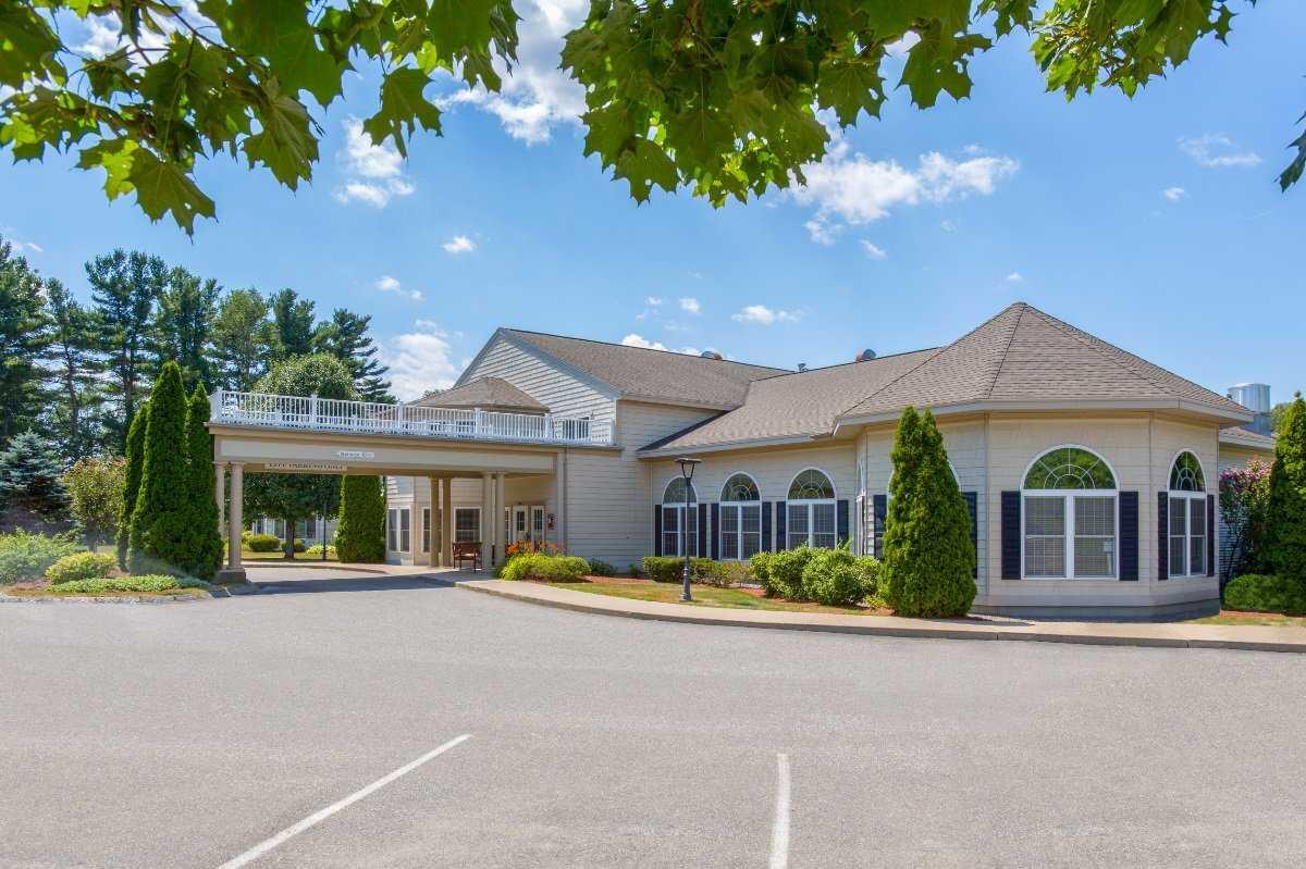 Photo of Benchmark Senior Living at Haverhill Crossings, Assisted Living, Haverhill, MA 3