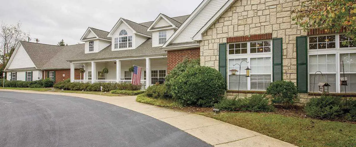 Photo of Brookdale Falling Creek, Assisted Living, Hickory, NC 9