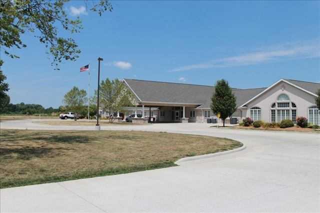 Photo of Hickory Estates of Taylorville, Assisted Living, Taylorville, IL 2