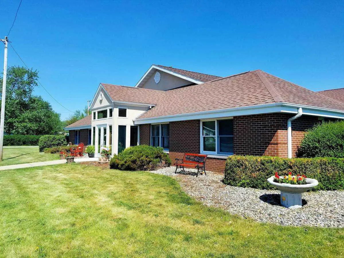 Photo of Courtyard Estates of Knoxville, Assisted Living, Knoxville, IL 2