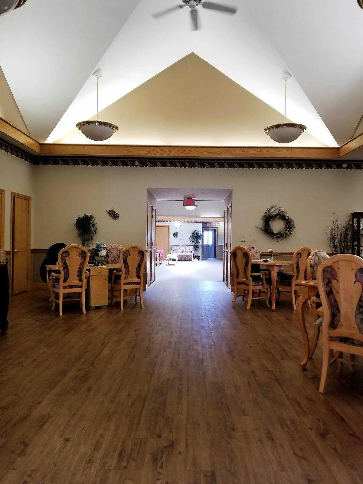 Photo of Courtyard Estates of Knoxville, Assisted Living, Knoxville, IL 5