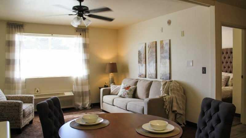 Photo of Deer Valley Senior Living, Assisted Living, Phoenix, AZ 1