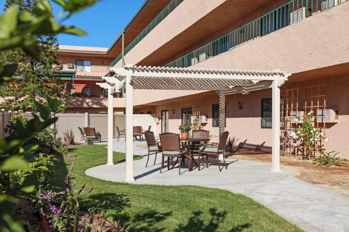 Photo of Huntington Terrace, Assisted Living, Huntington Beach, CA 17