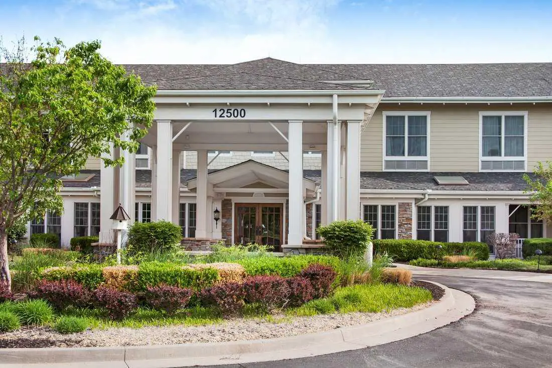 Photo of Sunrise of Overland Park, Assisted Living, Overland Park, KS 3