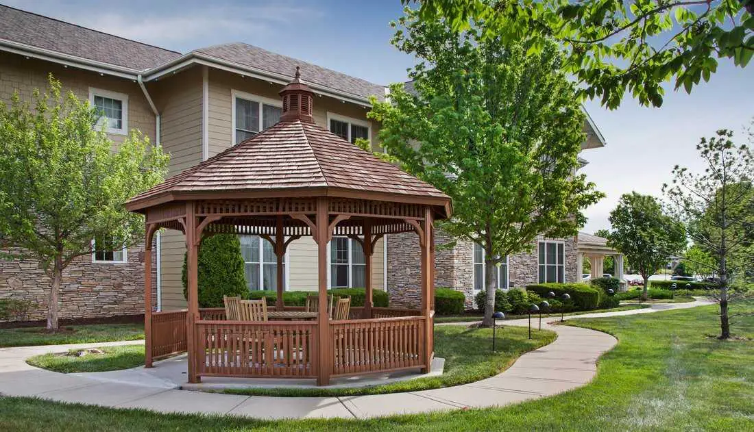 Photo of Sunrise of Overland Park, Assisted Living, Overland Park, KS 5