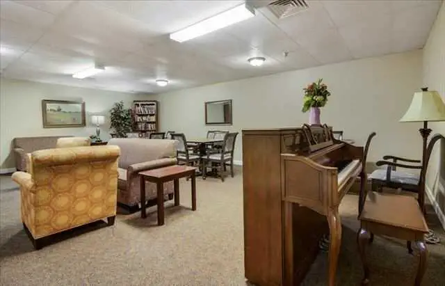 Photo of Elmcroft of Northridge, Assisted Living, Raleigh, NC 6